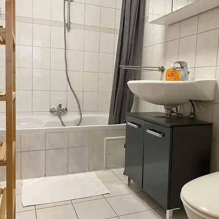 Apartment Sad141 - Helle Monteurwohnung Mit Balkon In Schwandorf in Bayern